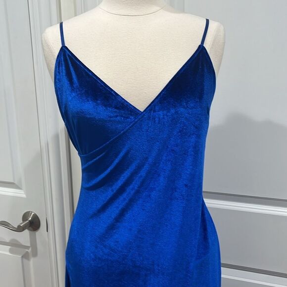 Lulus Debut Diva Royal Blue Velvet Maxi Dress Size Large - Picture 3 of 14